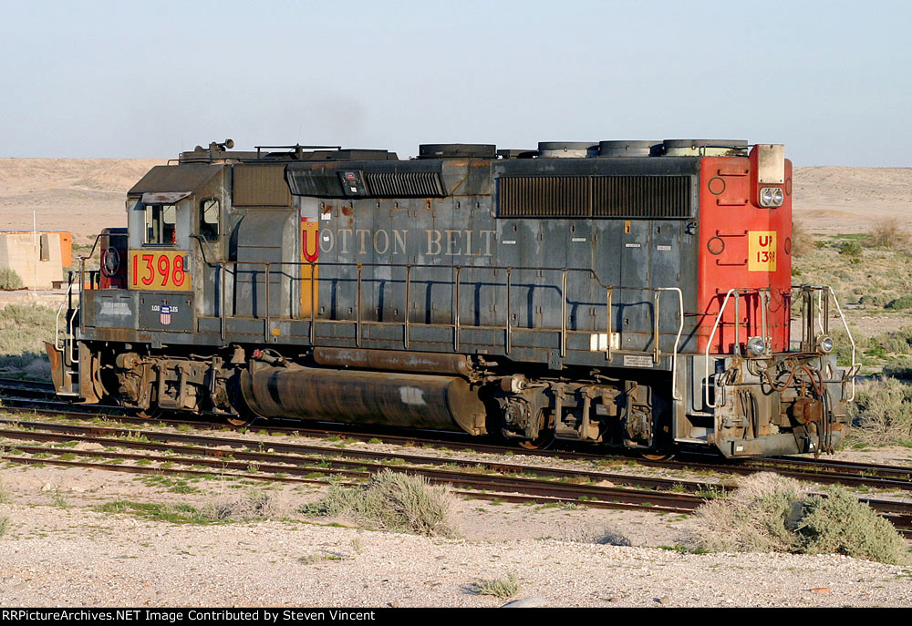 Union Pacific GP40-2 #1398 on lease to CZRY.